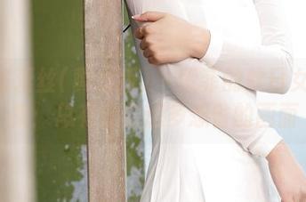 AISS爱丝(黄金版) – 索菲的秋日女神全集：总有让你想多想省的画面