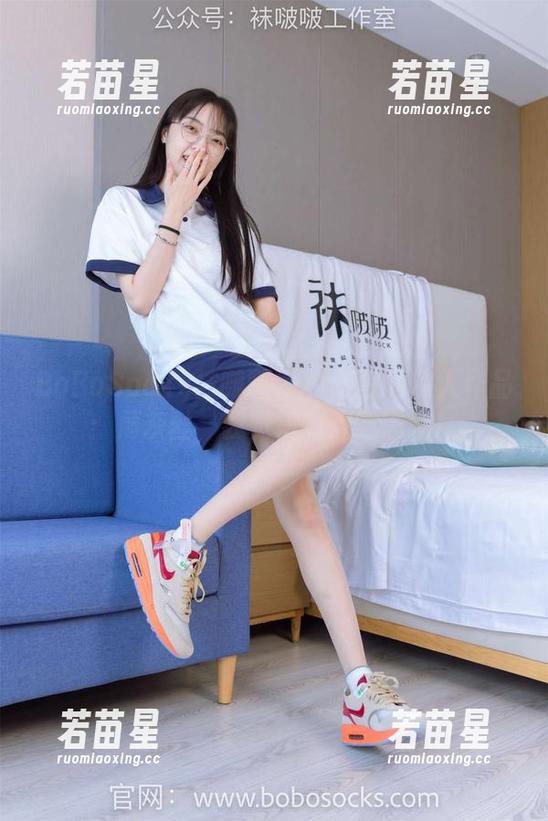 BoBoSocks袜啵啵 - 小甜豆的私人作品：薄灰丝，我觉得有点意思呢！