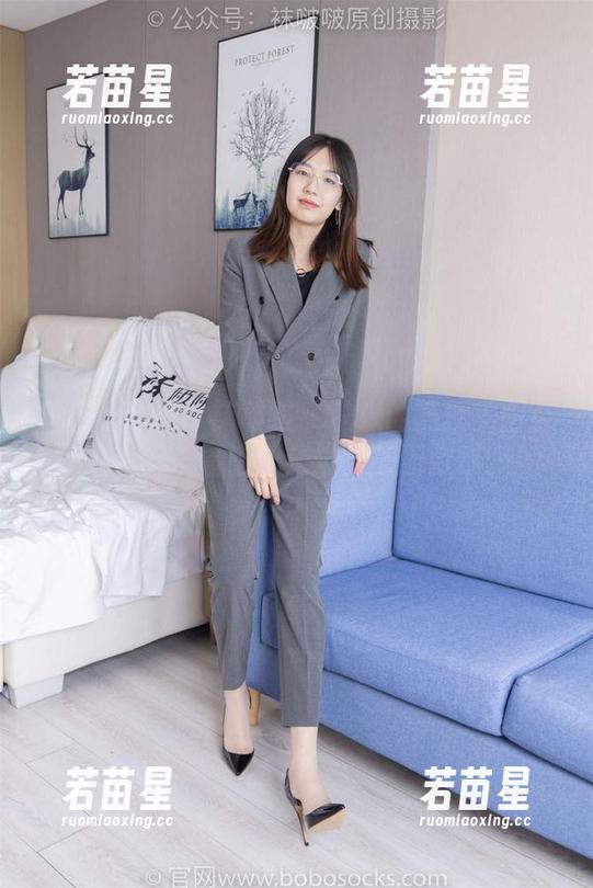 BoBoSocks袜啵啵-糯米 BoBoSocks袜啵啵 - 糯米的黑丝美图合集,你没看错,是脚尖加固款哦。