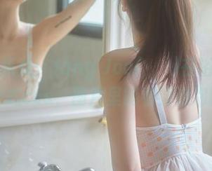 今晚的焦点：Jang Joo(장주)在浴缸里的沉浸式cos，图片里能看到泡泡吗？
