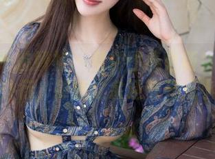 MiStar魅妍社 – 免费图集更新！程小烦不烦户外行，肆意之余还带着点小尴尬。