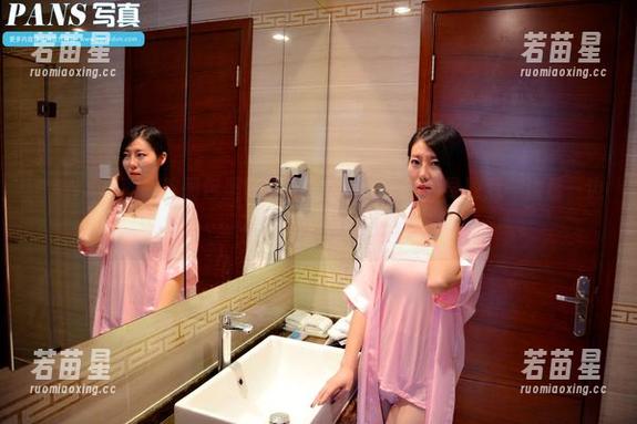PANS写真 - 这图包里的丁丁，穿着体操服，导致我一边看一边……不太好说出口的想法。