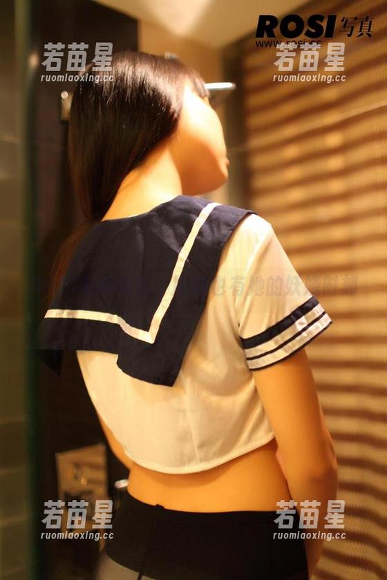 ROSI ROSI最新作品,厨娘也有她的妖娆时刻