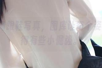 ROSI高跟鞋写真，图库让每个姿态都变得有些小倔强。