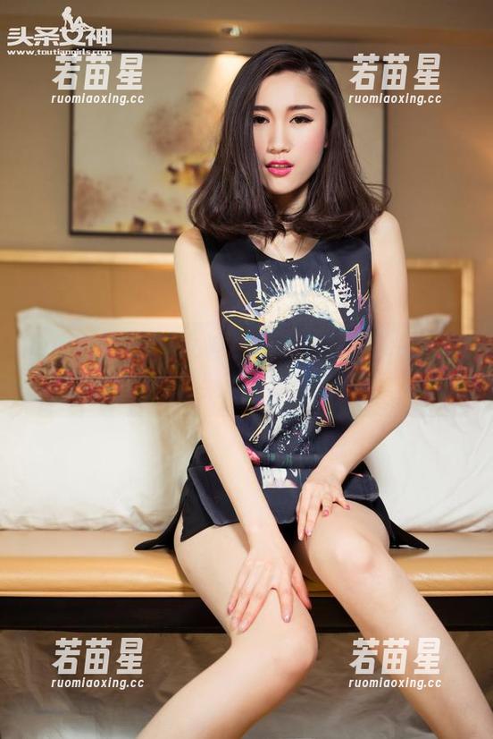 TouTiao头条女神-松果儿 TouTiao头条女神 - 在线变身,松果儿的镂空让我萌生了疑问…