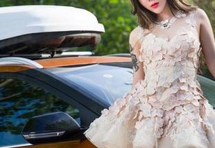 TouTiao头条女神 – 这组写真让我对奶牛的审美有了全新认识，梁芮溪你果然玩得转！