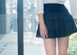 TuiGirl推女郎 – 赵惟依的礼服写真集中，似乎每件礼服都有话要说，最新时刻，总是期待。