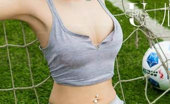 UGirls尤果网 – Sukki可儿的职业装合集里藏着小心思，漫游在美图之中