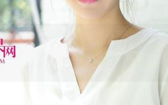 UGirls尤果网 – 图库里这抹红，不看后悔——松果儿又出新造型啦！