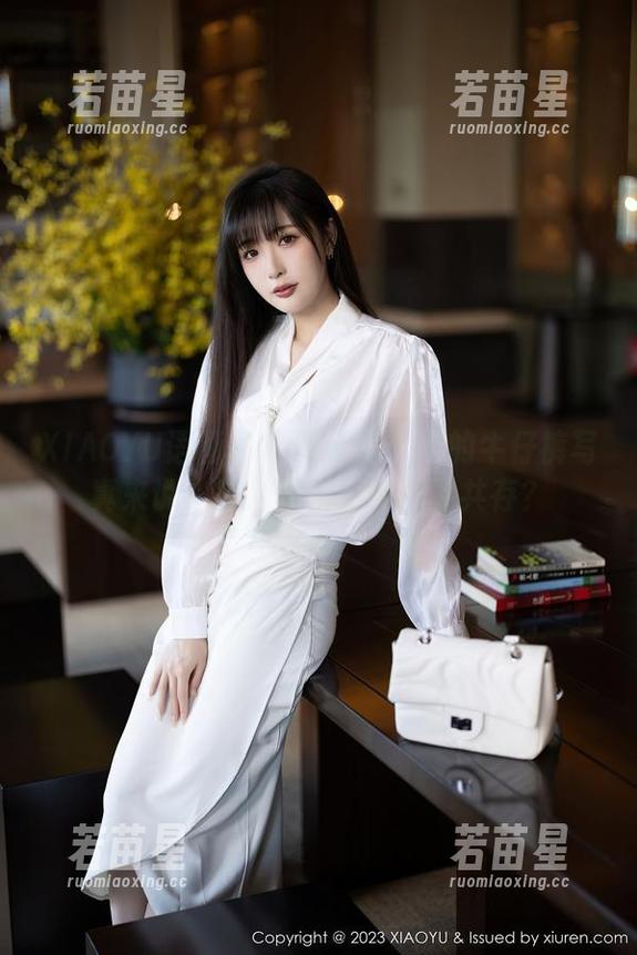 XIAOYU语画界-安可儿 XIAOYU语画界 - 对于安可儿的牛仔裤写真来说,时尚和乐趣能不能共存?