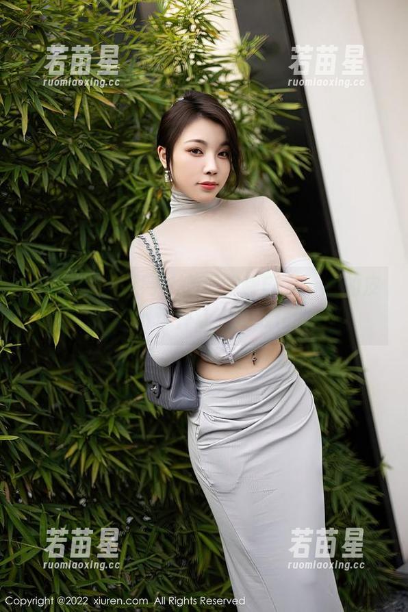 Xiuren秀人网-Erikaki Xiuren秀人网 - 随便聊聊Erikaki的皮衣,分享下这件让人想融化的诚意