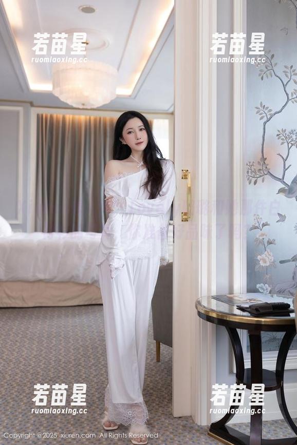 Xiuren秀人网-Lovely璐璐 Xiuren秀人网 - Lovely璐璐和她那件白衬衫的写真,你准备好品味了吗?