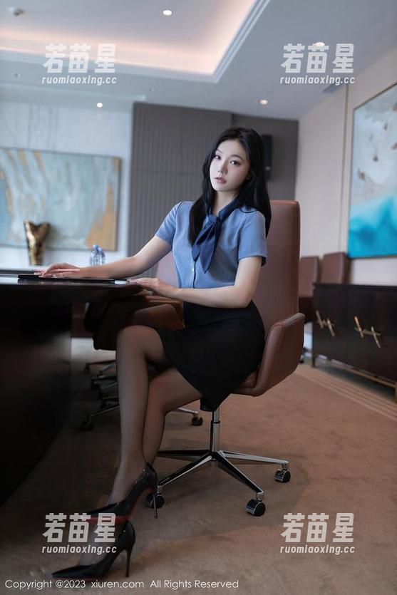 Xiuren秀人网-伍晓丽Shirley Xiuren秀人网 - 最新的伍晓丽Shirley修女系列:她能让你对虔诚有新的理解吗?
