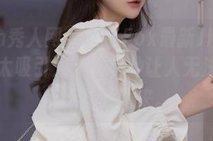 Xiuren秀人网 – 奈奈Fox最新JK的原图，细节太吸引人了，有种让人无法抗拒的暧昧扑面而来。