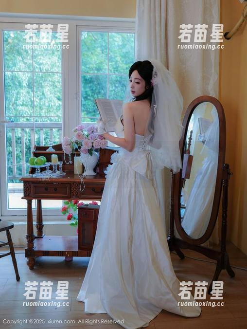 Xiuren秀人网-奶瓶土肥圆 Xiuren秀人网 - 比基尼高清合集,奶瓶土肥圆继续挑战我的审美极限。