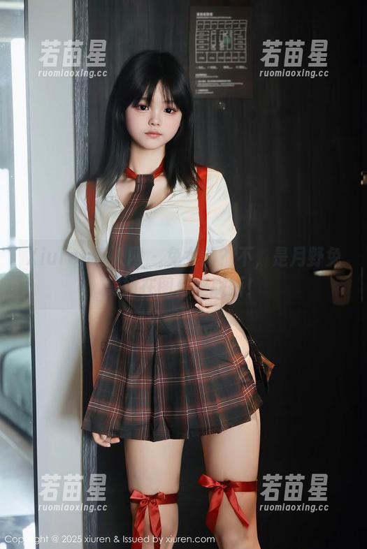 Xiuren秀人网-月野兔美妞 Xiuren秀人网 - 兔女郎?不,是月野兔美妞在图库里撒娇!