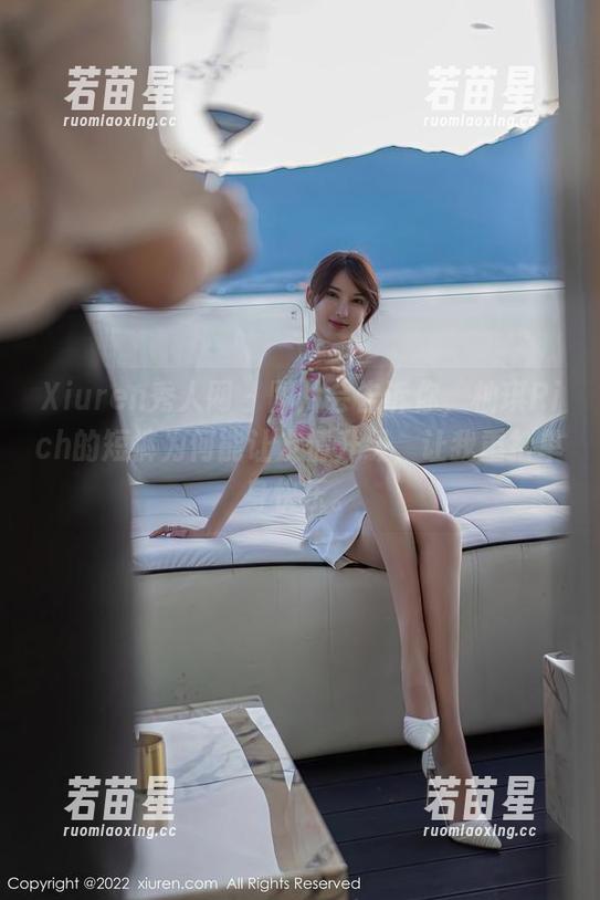 Xiuren秀人网-柚琪Rich Xiuren秀人网 - 图片会告诉你,柚琪Rich的短裤为何能让友情升级,让我重拾单身快乐。