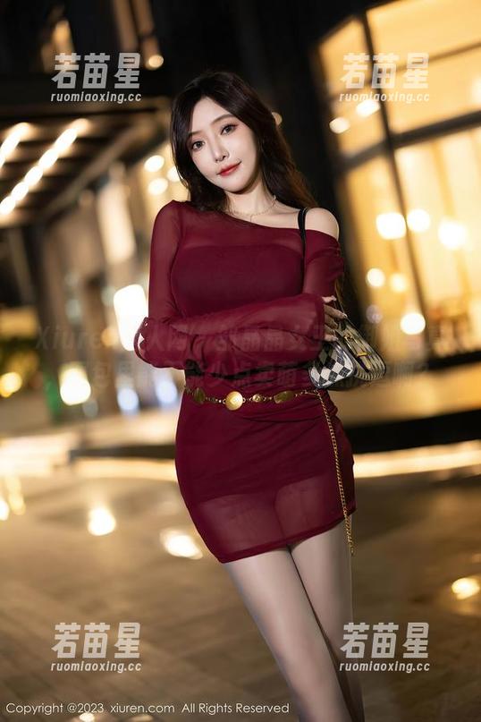 Xiuren秀人网-邹晶晶女王 Xiuren秀人网 - 邹晶晶女王的御姐写真,图包里能不能少点卖萌多点挑逗啊?