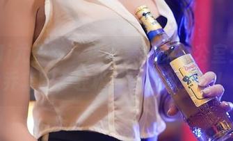 YouMi尤蜜荟 – 逃离繁忙的办公室：周思乔套图，轻松下载去放松吧！