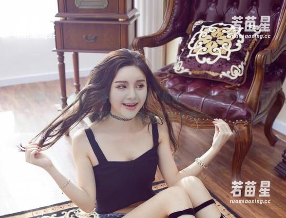YouWu尤物馆-陆萱萱Cecilia YouWu尤物馆 - 浴室安静而“热闹”,看陆萱萱Cecilia在图库中秀出别样姿态。