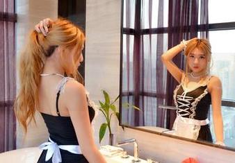 pans – 这个小小的水手服，图包看了让人无法自拔，一刷就停不下来。