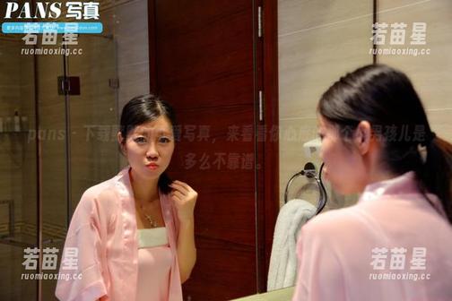 pans-默默 pans - 下载默默的可爱写真,来看看你心底的那个小男孩儿是多么不靠谱。