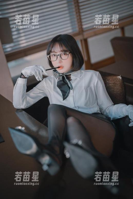 yeeun孙乐乐 “yeeun孙乐乐”全集,Loozy的夏日大篷车,误入者请自带小心脏