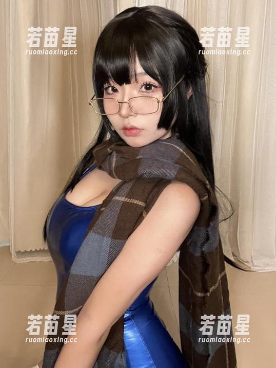 yuuhui玉汇的新套图分享，模特和剧情搭配得真微妙。