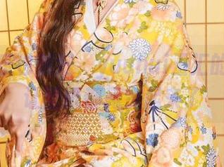 背景音乐也贼好，yuuhui玉汇的白龙吟让壁纸都高贵起来了