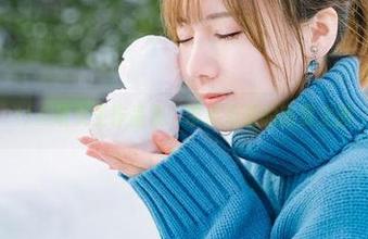 けん研女王作品集：带点戏谑的高贵之旅