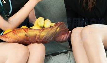 丽柜 – 最新图集里的婷婷用纯白诠释了什么叫做“看起来干净”