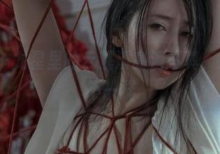 利库什·龙星里的云溪溪高清写真，难得的不一样