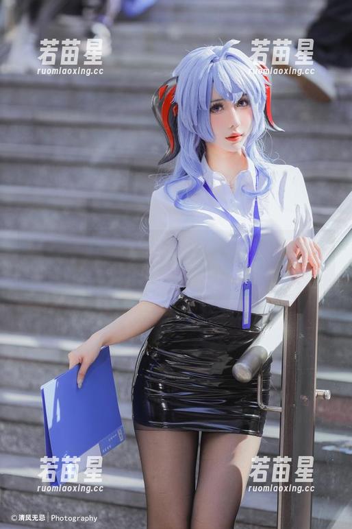仙女月 说是透明,结果仙女月却把我眼睛瞎了,算了,免费就好。