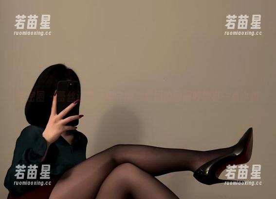 保守的二舅妈 微密圈 - 蕾丝迷雾,保守的二舅妈的图册好像有一点小撩