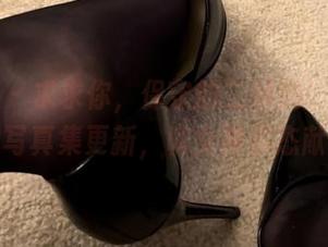 微密圈 – 求求你，保守的二舅妈！寒冷冬季的写真集更新，以女神姿态献上！
