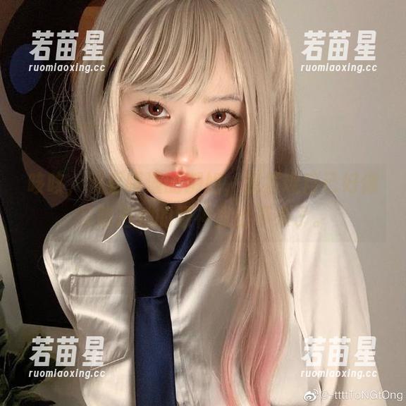 嘎潼 咳咳,观看嘎潼的御姐,我发现自己好像又陷进她的眼神里出不来了。