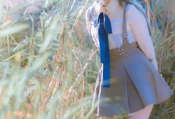 一个塔塔_Lo1iTa的女友，高清写真随便翻，想看就看！
