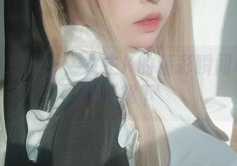 套图里找乐子：女主K的精彩瞬间和她的新任部下