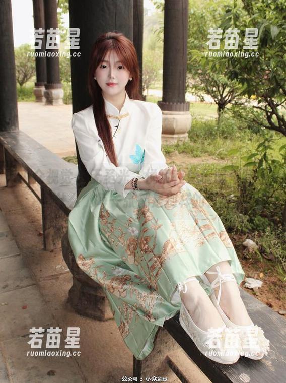 小众视觉-悦悦 小众视觉 - 无圣光,悦悦在体操服里酝酿着什么,每一张都是别样的引导。