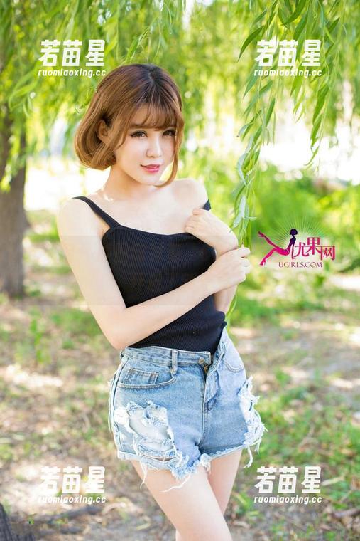 尤果网-COCO 尤果网 - 原图陪衬着,COCO的自拍似乎开启了新篇章