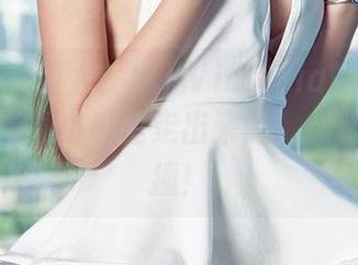 尤果网 – 双人？果儿Victoria的新套图就像从青春小说里走出来的，心脏小鹿乱撞！