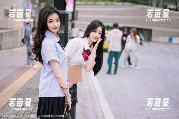尤蜜荟-夏沫沫tifa 尤蜜荟 - 高清原图里的夏沫沫tifa,黑色像是她的影子…会不会吓人呢?