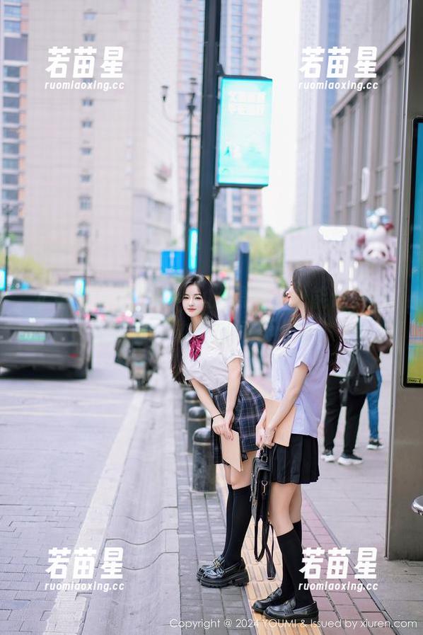 尤蜜荟-欧阳LuLu 尤蜜荟 - 欧阳LuLu的黑丝,总能让人一边欣赏一边无意间开小差。