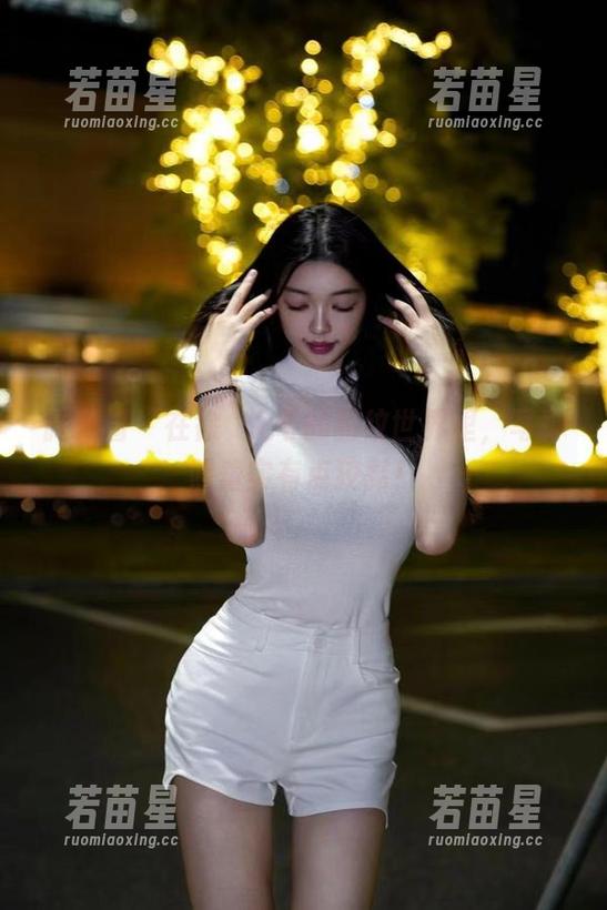 微密圈 - 在徐珺大哥的豹纹世界里，写真照着实有点狡黠！