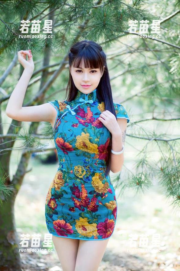 推女郎-李丽莎 推女郎 - 李丽莎的瑜伽套图:真心希望我的身体能跟得上我的意念!