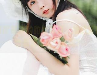 是依酱吖带来的豹女写真，难道猛兽居然也有温柔的一面吗？