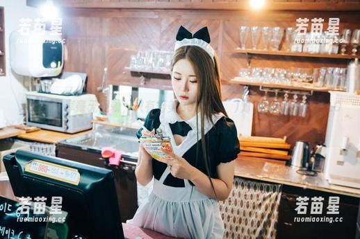 这套图分享毫无逻辑，只有普美Bomi(보미)对BLACK、YELLOW、RED激情的演绎！