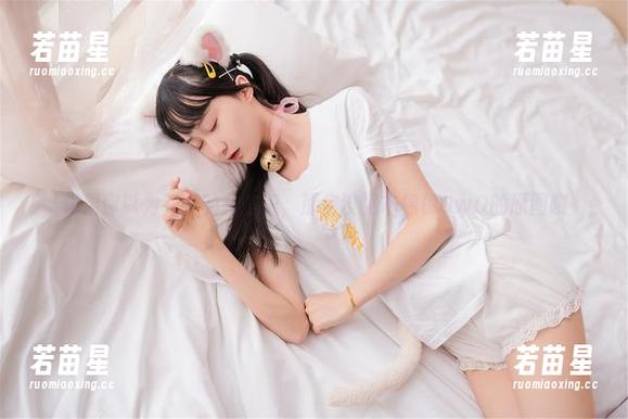 木棉棉OwO 如果你以为花开的只有美,那你没见木棉棉OwO的原图哦