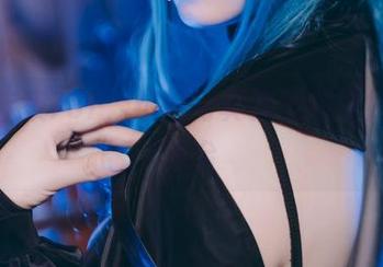 幽幽末夜787，热辣写真集里的妖妃好戏连台
