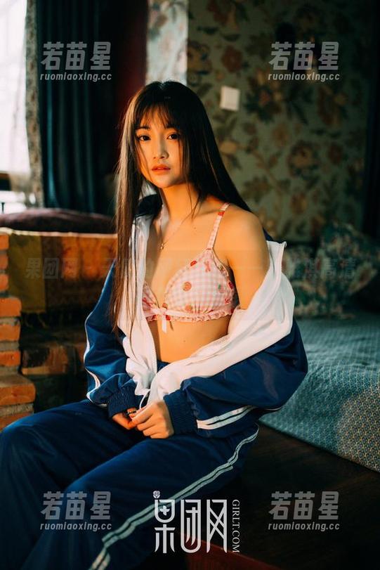 果团网-莫雅淇 果团网 - 天使的网红法则——莫雅淇高清图包附赠滤镜